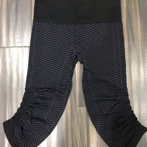 Lululemon In The Flow Crop II Leggings